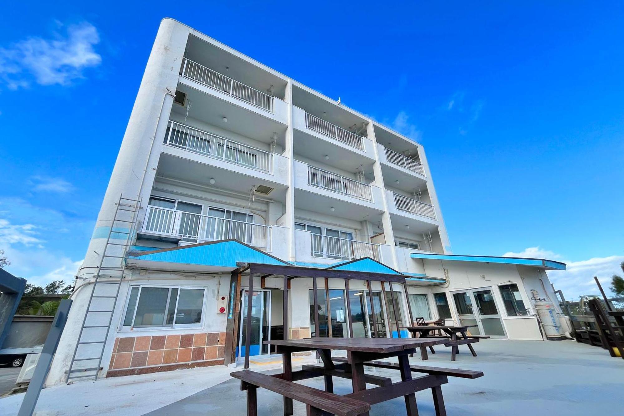 Crystal Inn Onna Ngoại thất bức ảnh