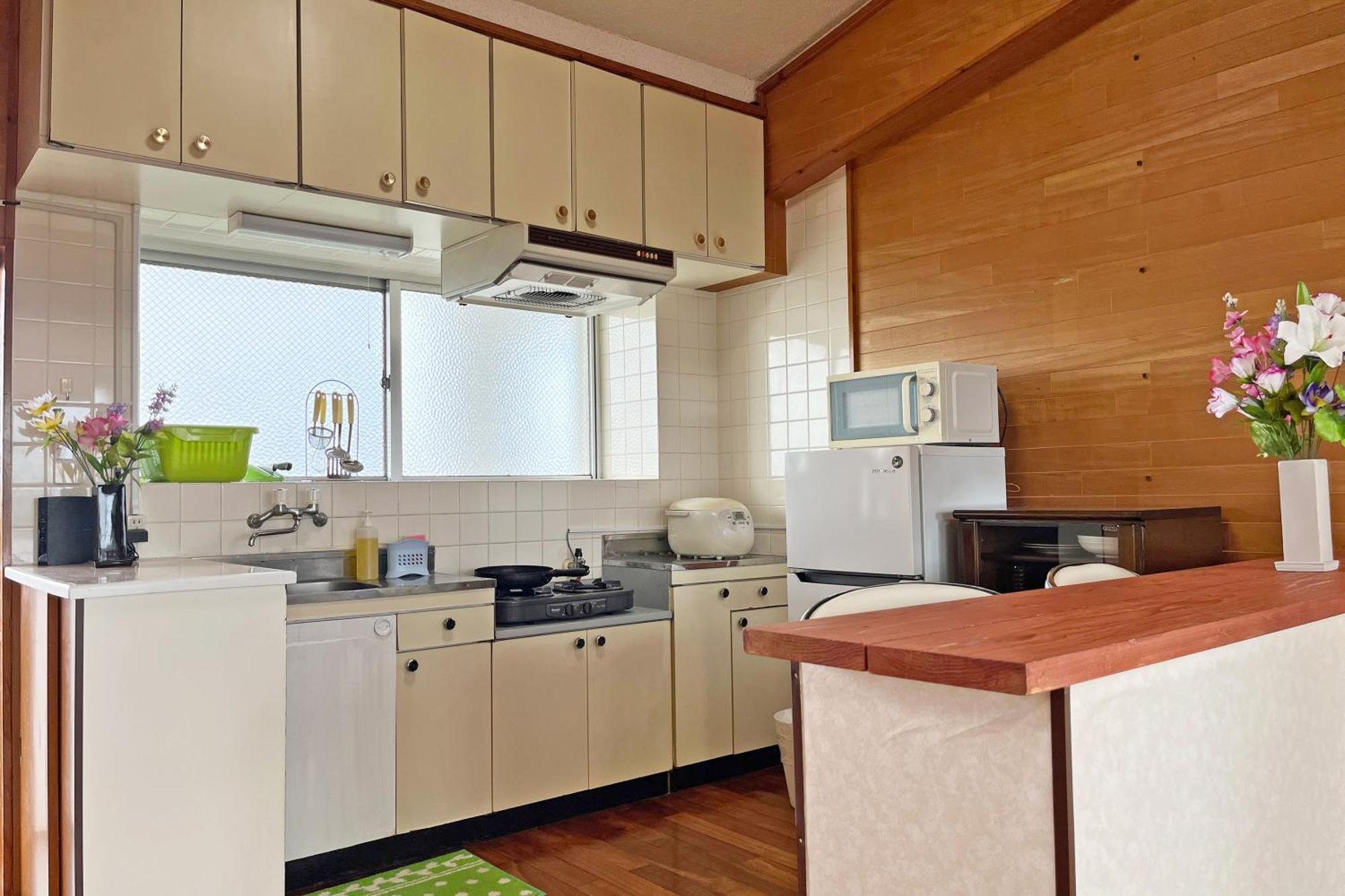 Crystal Inn Onna Ngoại thất bức ảnh
